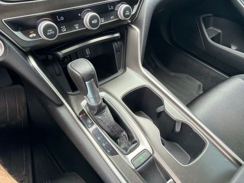 Used 2019 Honda Accord LX image 23
