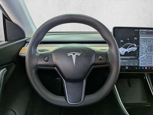 Used 2020 Tesla Model Y Long Range AWD/4WD image 14
