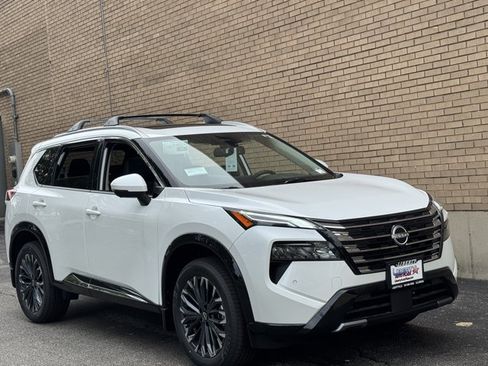 New 2026 Nissan Rogue Platinum AWD/4WD image 3