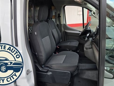 Used 2023 Ford Transit 250 Low Roof w/ Exterior Upgrade Package image 25