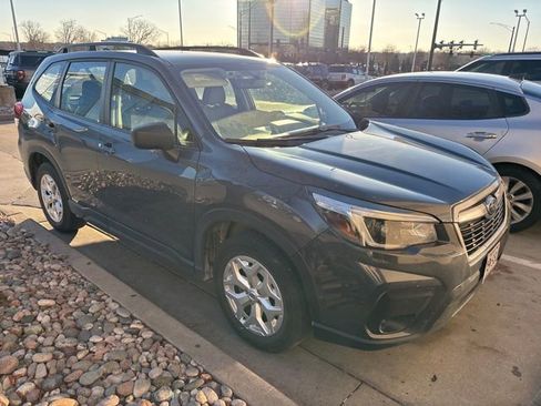 Used 2021 Subaru Forester Base image 11