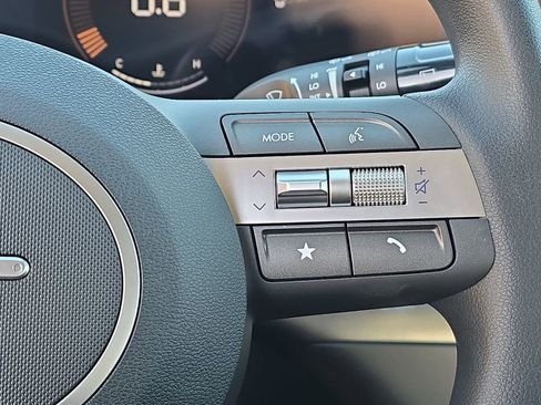 New 2026 Hyundai Kona SE image 17