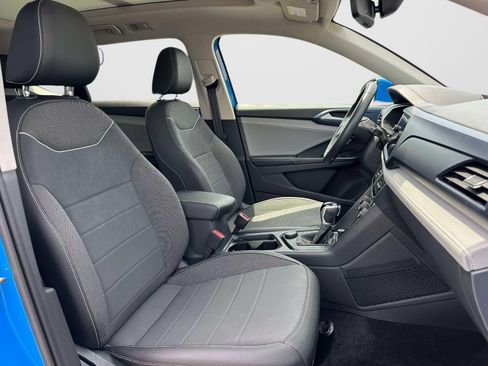 Certified 2024 Volkswagen Taos SE AWD/4WD image 10