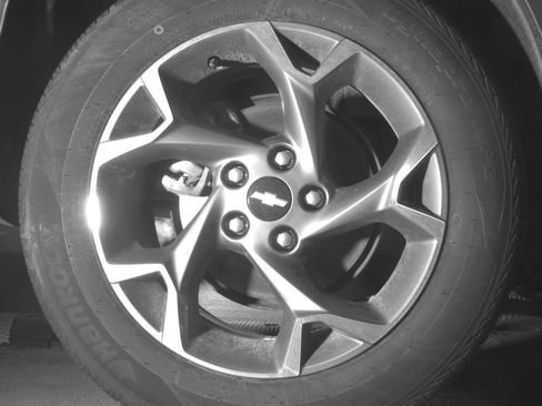 Used 2025 Chevrolet Trax LT FWD image 15