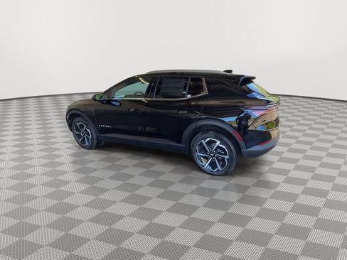 New 2026 Chevrolet Equinox EV LT AWD/4WD image 6