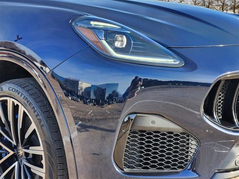 Used 2023 Maserati Grecale Modena image 9