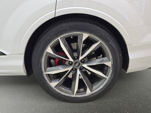 Used 2023 Audi SQ7 Prestige AWD/4WD image 36