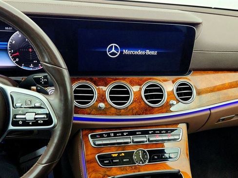 Used 2020 Mercedes-Benz E 450 4MATIC Wagon image 17