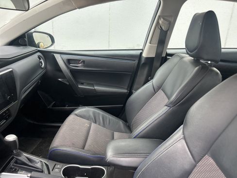 Used 2018 Toyota Corolla SE FWD image 23