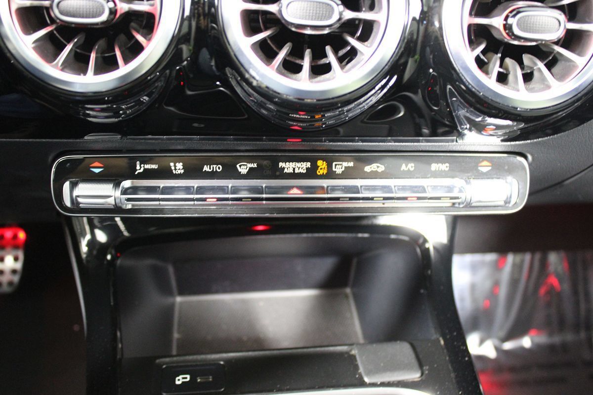 Used 2023 Mercedes-Benz CLA 250 image 16