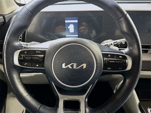 Used 2023 Kia Sportage EX image 19