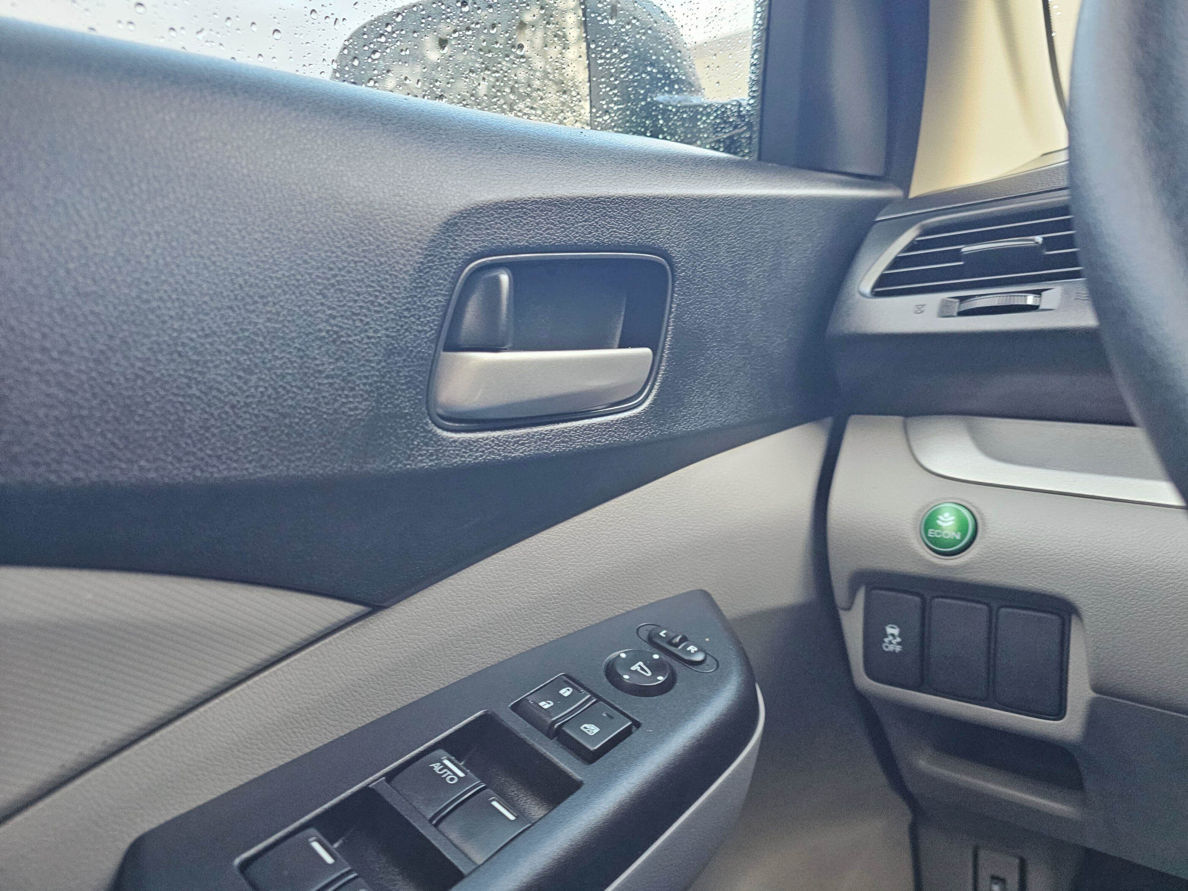 Used 2012 Honda CR-V LX image 32
