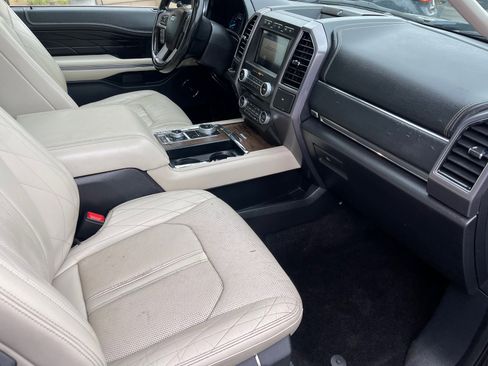 Used 2018 Ford Expedition Max Platinum image 24