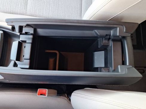 Certified 2023 Nissan Rogue SV FWD image 25