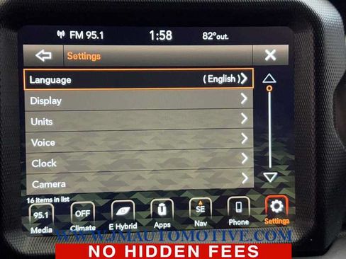 Used 2023 Jeep Wrangler Unlimited w/ Sun & Screen Package AWD/4WD image 32
