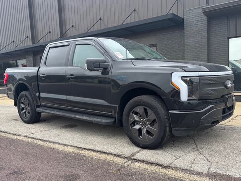 Used 2024 Ford F150 Lightning Flash w/ Max Trailer Tow Package AWD/4WD image 3