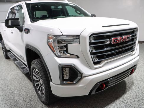Used 2020 GMC Sierra 1500 AT4 w/ AT4 Premium Package AWD/4WD image 5