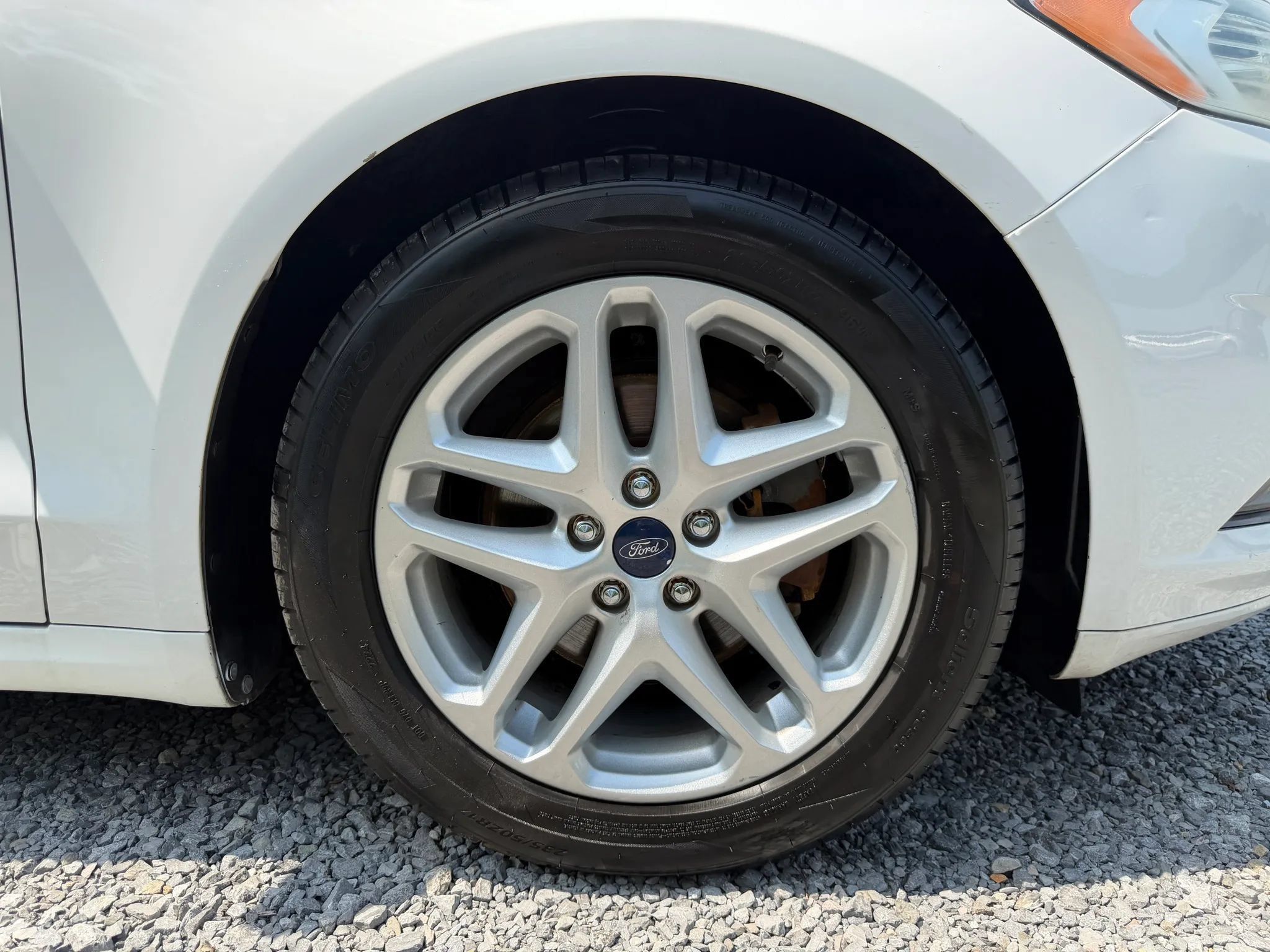 Used 2014 Ford Fusion SE FWD image 41