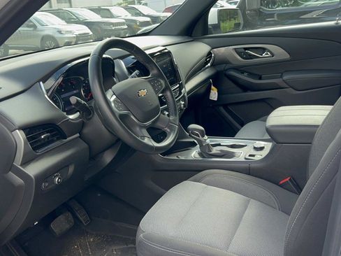 Used 2023 Chevrolet Traverse LT w/ LPO, Floor Liner Package image 15