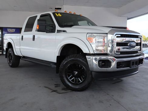 Used 2016 Ford F250 XLT w/ Snow Plow Prep Package image 3