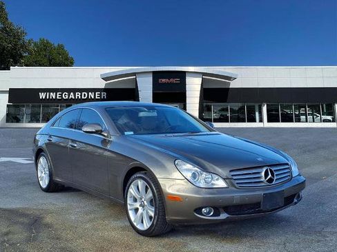 Used 2008 Mercedes-Benz CLS 550 image 1