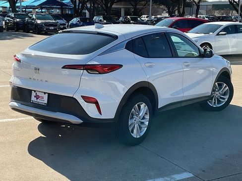 Used 2025 Buick Envista Preferred image 5