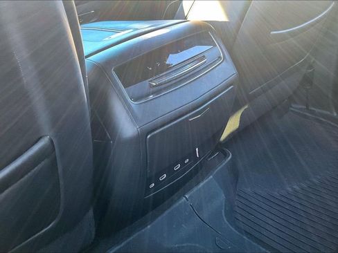 Used 2022 Cadillac Escalade Sport Platinum image 24
