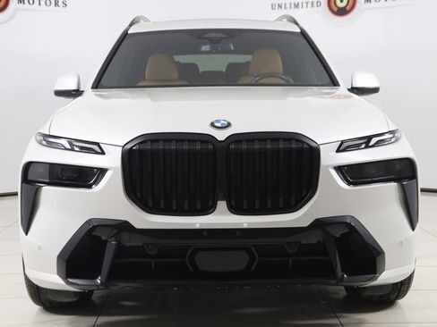 Used 2023 BMW X7 xDrive40i w/ M Sport Package image 63