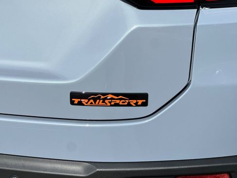 Used 2025 Honda Pilot TrailSport image 23