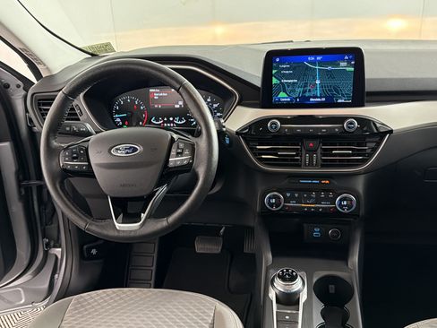 Used 2021 Ford Escape SE w/ SE Sport Appearance Package AWD/4WD image 28