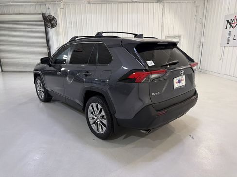 Used 2021 Toyota RAV4 XLE Premium FWD image 3