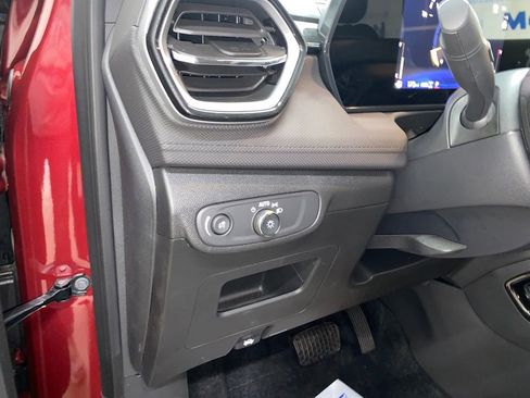 Used 2025 Chevrolet TrailBlazer LS w/ LS Convenience Package AWD/4WD image 49