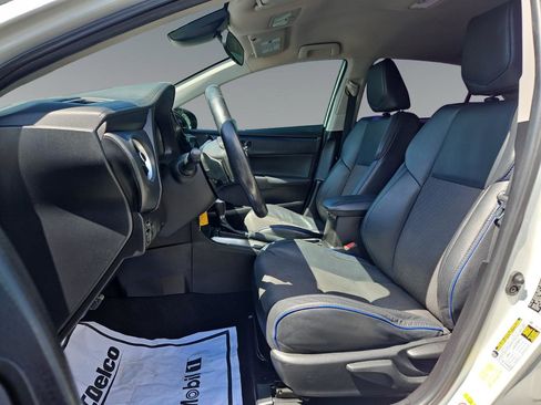 Used 2017 Toyota Corolla SE w/ Carpet Mat Package (TMS) FWD image 9