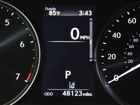 Used 2022 Lexus IS 300 AWD w/ Premium Package image 18