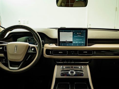 Used 2022 Lincoln Aviator Grand Touring w/ Equipment Group 301A image 32