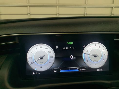 Used 2024 Hyundai Tucson Limited image 17