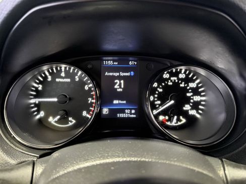 Used 2020 Nissan Rogue SV image 15