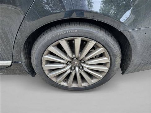 Used 2015 Lexus LS 460 AWD w/ Comfort Package image 9