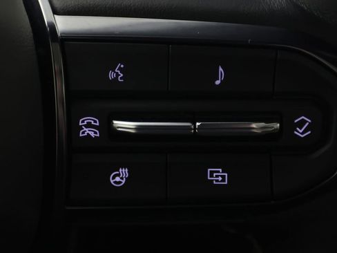Used 2025 GMC Yukon Denali Ultimate AWD/4WD image 30