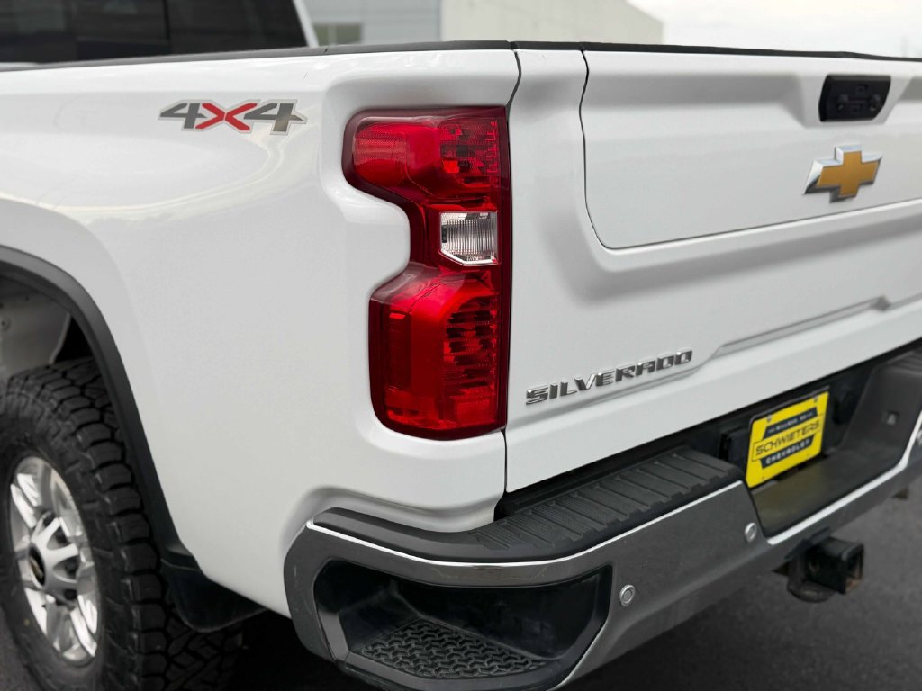 Used 2024 Chevrolet Silverado 2500 LT w/ Safety Package AWD/4WD image 10