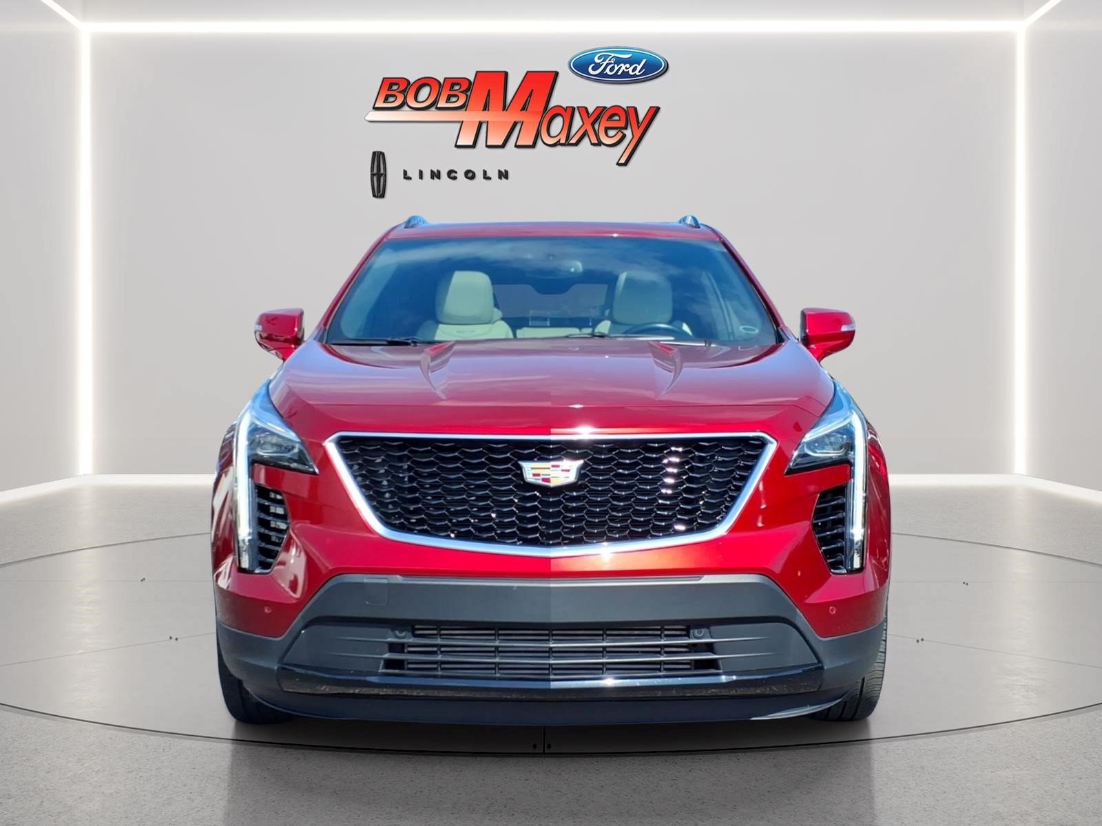 Used 2023 Cadillac XT4 Sport AWD/4WD image 2