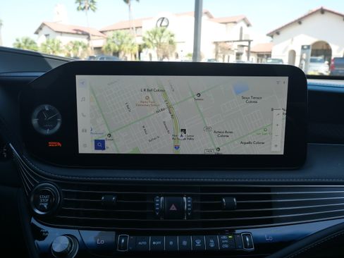 Used 2023 Lexus LS 500 w/ Luxury Package image 18