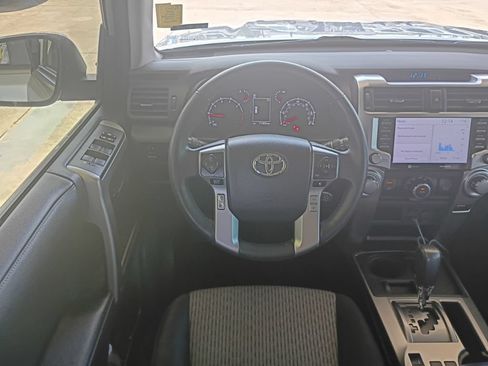 Used 2022 Toyota 4Runner SR5 RWD image 4
