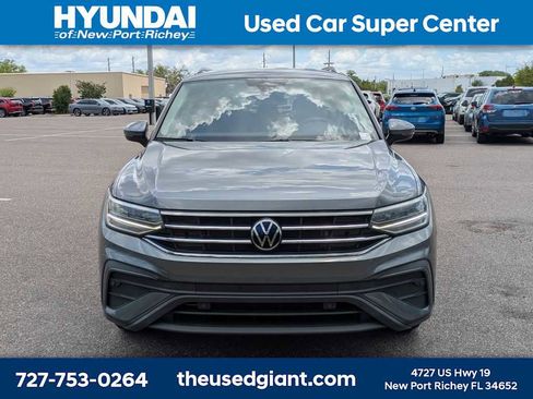 Used 2023 Volkswagen Tiguan SE FWD image 8