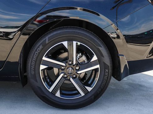 Used 2025 Nissan Sentra SV w/ All-Weather Package image 10