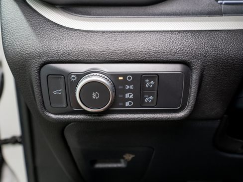 Used 2022 Ford Explorer XLT w/ Equipment Group 202A RWD image 32