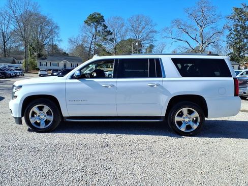 Used 2018 Chevrolet Suburban Premier image 4