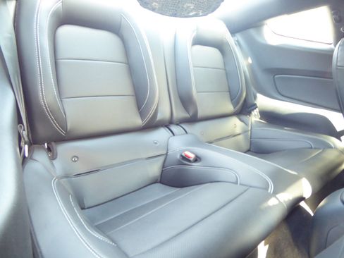 Used 2021 Ford Mustang Shelby GT500 w/ Technology Package image 15