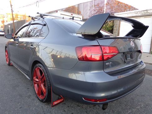 Used 2015 Volkswagen Jetta GLI SEL image 35