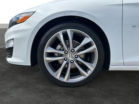 Used 2024 Chevrolet Malibu LT FWD image 5